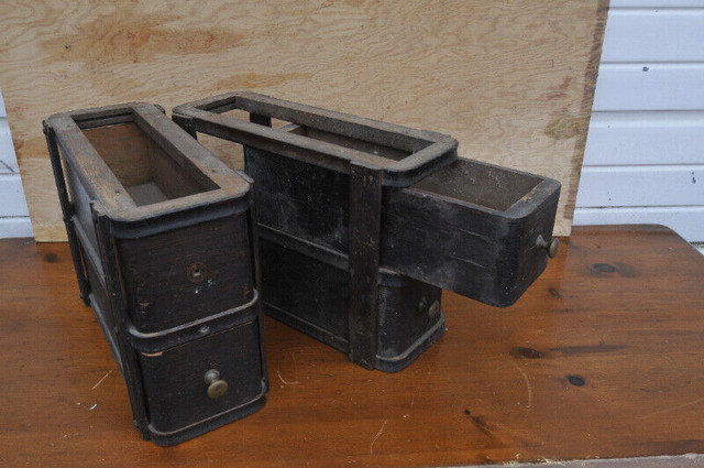 Vintage sewing machine drawers in Arts & Collectibles in St. Catharines - Image 4