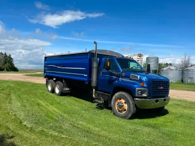 2006 GMC C8500 Grain Truck Allison automatic Isuzu 7.8 Hendrickson air ride Michel’s electric roll t...