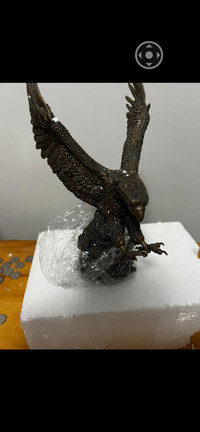 Eagle  Sculpture 