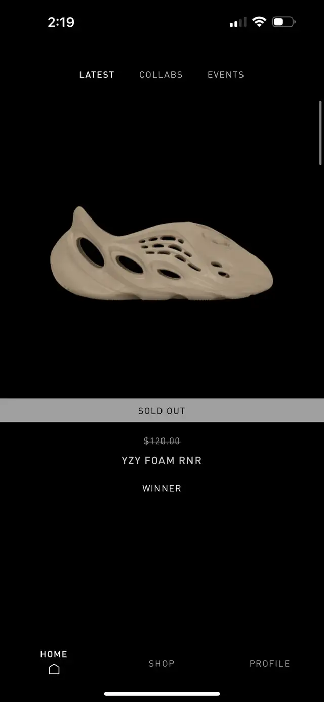 Yeezy Foam Runner Clay Taupe Size 11 in Men's Shoes in City of Toronto - Image 6