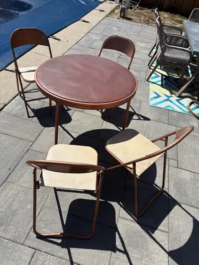Card table and 4 chairs Folding Good shape