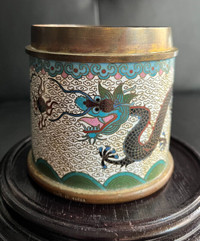 Late 19th/early 20th Century Cloisonne Dragon Pattern Pot