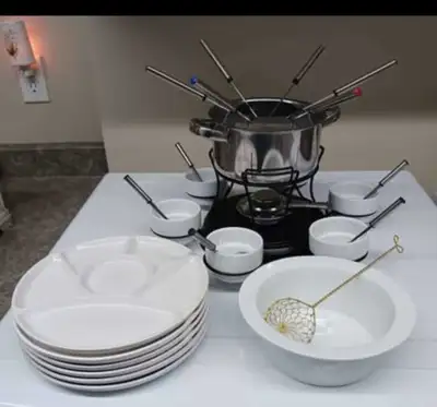 Poèle à fondu Avec plateau pivotant  Pour 6 Personnes, View more