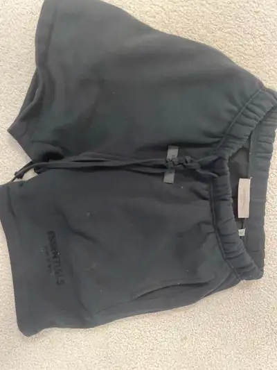 fear of god essential shorts size small, View more