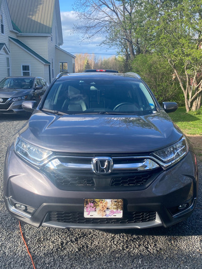 2018 Honda CRV TOURING (turbo)