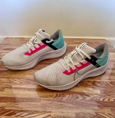 Nike Air Pegasus 38, View more