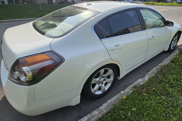 2009 Nissan Altima – Pour pièces ou projet (vendu tel quel) dans Autos et camions  à Ville de Québec