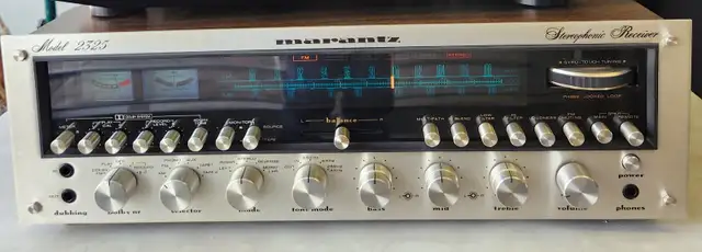MARANTZ 2325 VINTAGE STEREO RECEIVER in Stereo Systems & Home Theatre in City of Toronto - Image 2