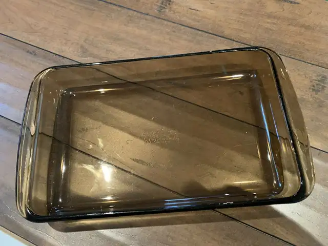 Corning lasagna tray in Kitchen & Dining Wares in Mississauga / Peel Region - Image 2