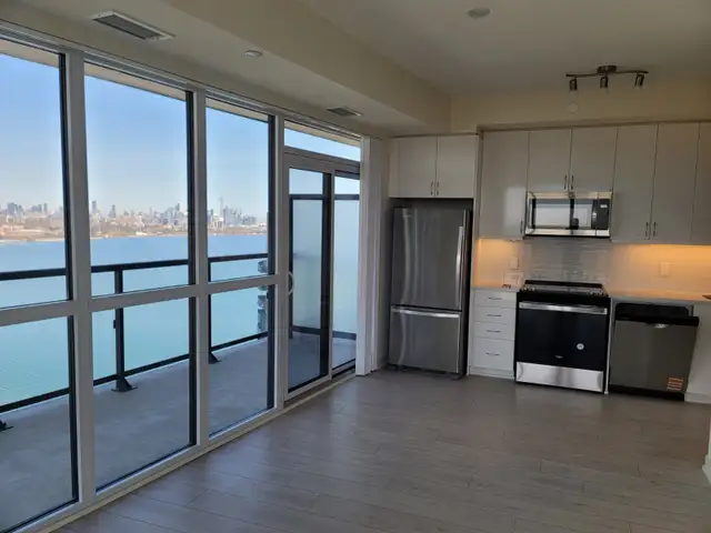 Condo assignment in Condos for Sale in City of Toronto - Image 3