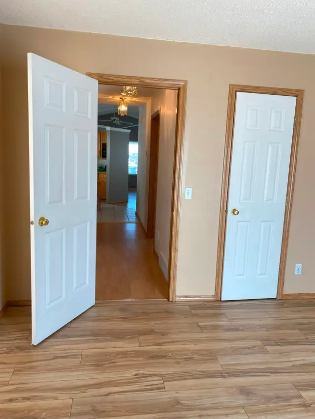Two Bedroom Main Floor With Private Entrance in Arbour Lake NW in Long Term Rentals in Calgary - Image 6