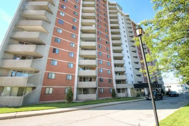 1 Bedroom Condominium in South London