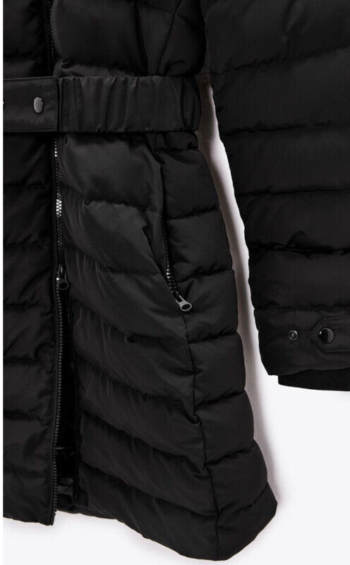 Zara duvet manteau down parka puffer coat jacket aritzia h&m fur dans Femmes - Hauts et vêtements d'extérieur  à Ville de Montréal - Image 2