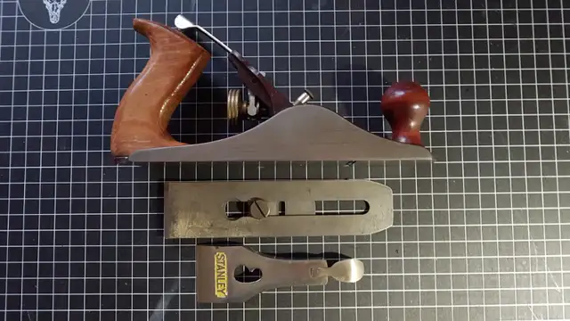 Excellent Condition Bailey No 3 Plane For Sale in Hand Tools in Delta/Surrey/Langley - Image 4