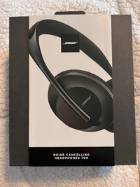 Brand New Bose Noise Cancelling Headphones 700 Black WW