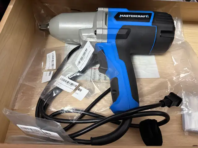 Mastercraft 7.5A Corded Impact Wrench in Power Tools in Mississauga / Peel Region - Image 4