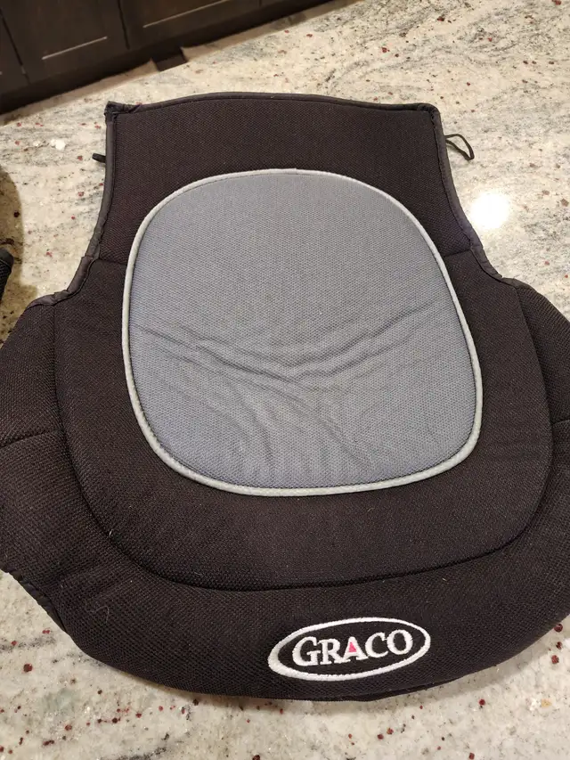 Toddler/kids car booster seat cover and arm rest covers (washed in Strollers, Carriers & Car Seats in Edmonton - Image 3