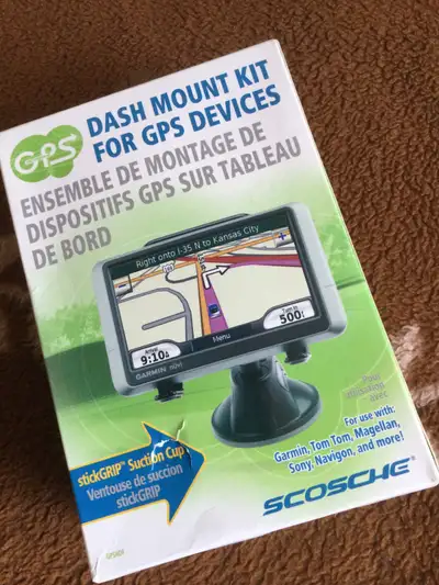 Scosche Dash Mount Kit used only for two weeks. In perfect condition. For use with Garmin, Tom Tom,...