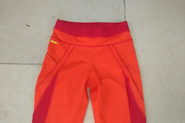 Lole Leggings in Women's - Bottoms in Markham / York Region - Image 3