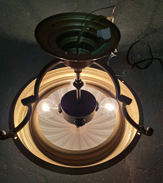Vintage Ceiling Lamp dans Éclairage intérieur et plafonniers  à Ville de Montréal - Image 3