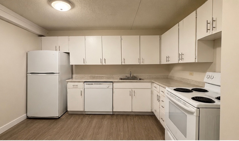 2 Bed, 1.5 bath apartment 2