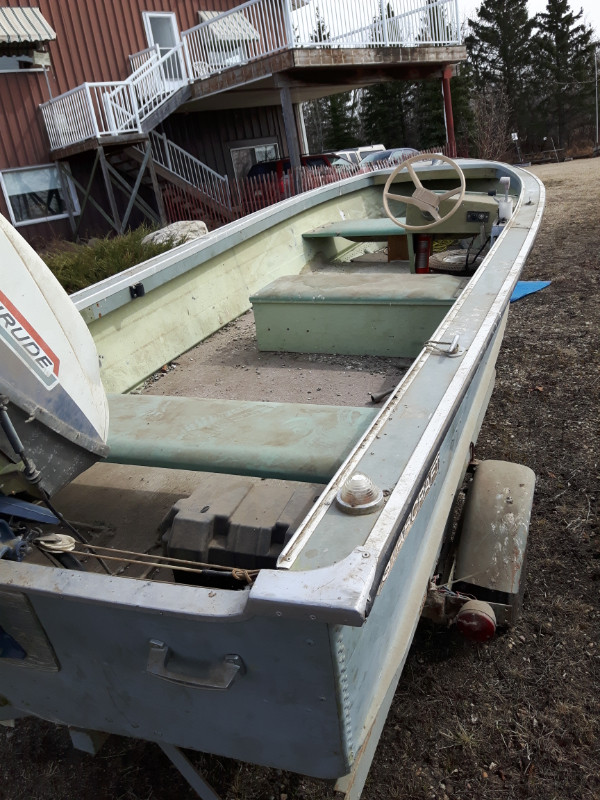 Starcraft 16 foot Mariner with EZ-Load Trailer in Powerboats & Motorboats in Edmonton - Image 3