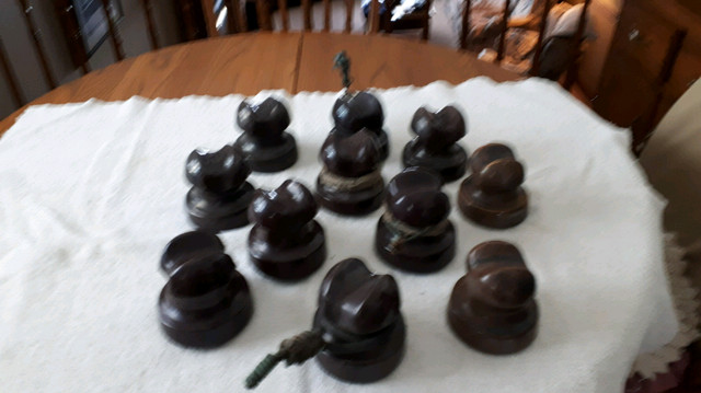 Vintage brown Porcelain ceramic electric pole insulators  in Arts & Collectibles in St. Catharines - Image 2