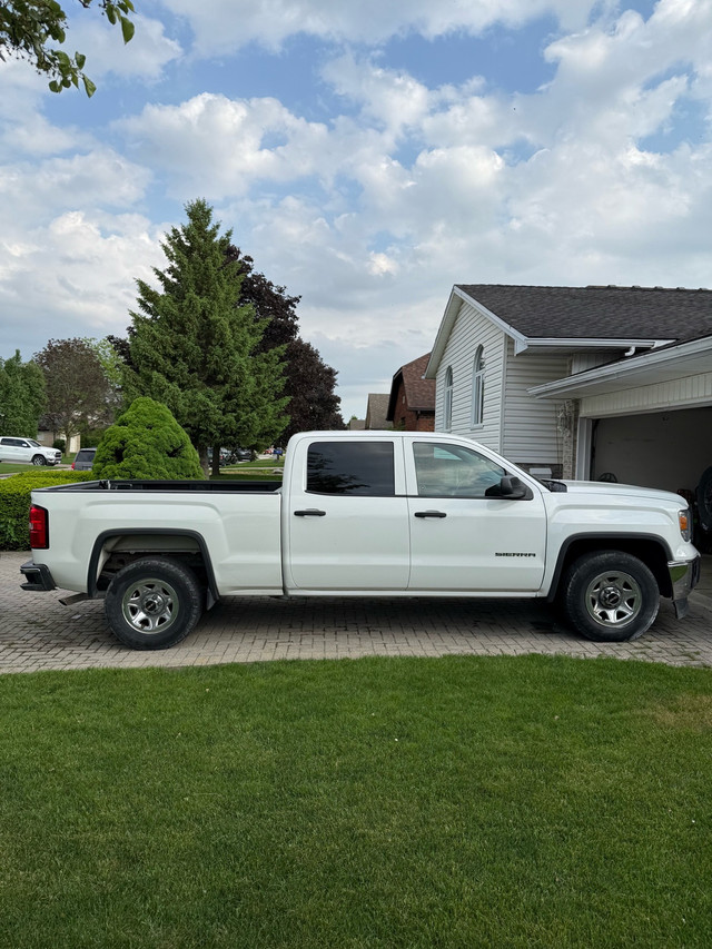 2014 GMC Sierra 1500 2x4WD in Cars & Trucks in Windsor Region - Image 4