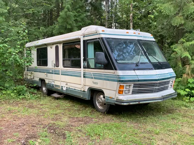 1986 34ft gmc triple E in RVs & Motorhomes in Vernon - Image 2