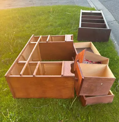 Free Furniture 532 Montrave Ave Oshawa curb, View more