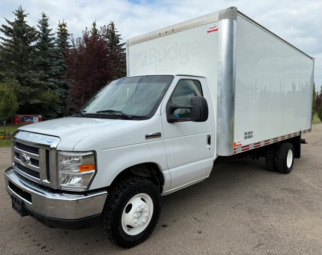 2019 Ford E-450  CUBE VAN 16 FOOT BOX, PULL OUT RAMP in Cars & Trucks in Edmonton