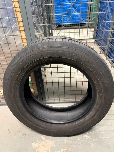 Selling my set of 4 Yokohama Geolandar G91F all-season tires (M+S rating), size 225/60R17. These cam...
