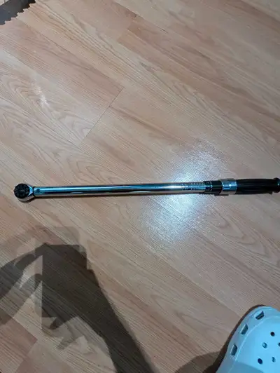 Mastercraft 1/2-in Drive Torque Wrench 50-250 ft-lb, View more