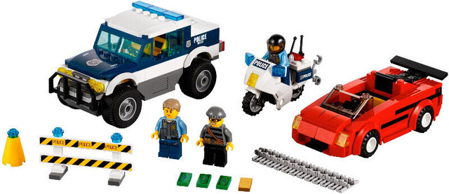 Lego 60007: High Speed Chase in Toys & Games in Kawartha Lakes