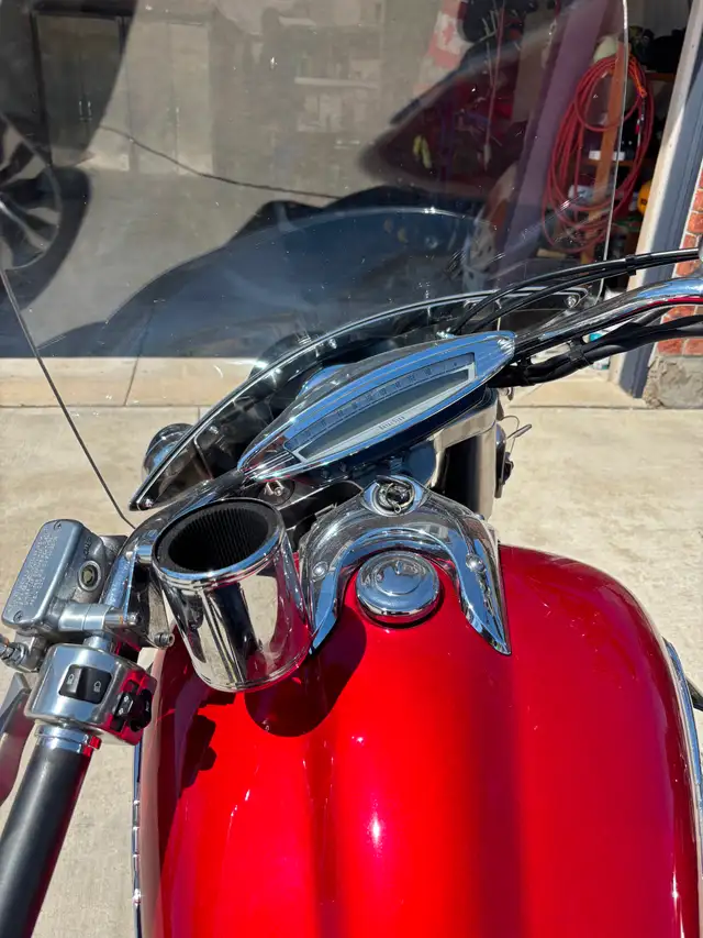 2007 Yamaha Royal Star Tourer Deluxe in Touring in St. Catharines - Image 4