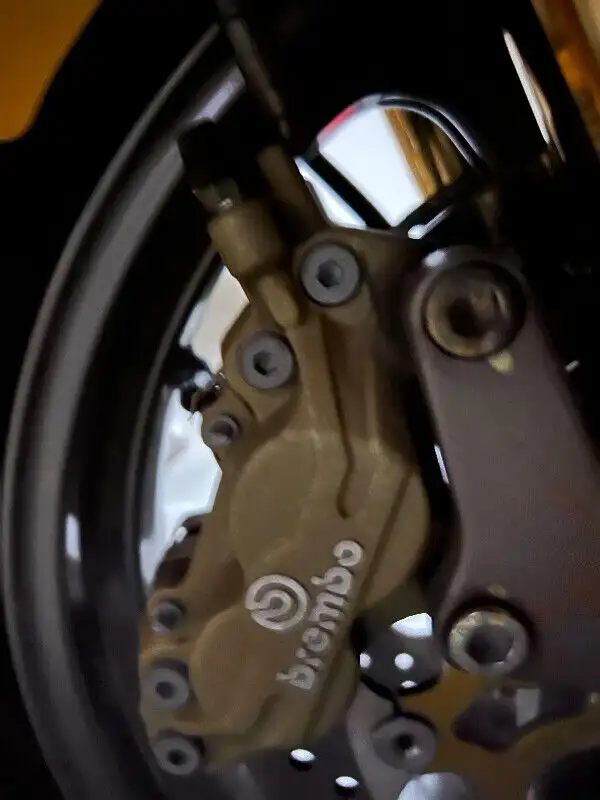 Ducati Brembo brake calipers 748 998 P4 2 pad 65mm axle mount oe in Other in City of Toronto - Image 10