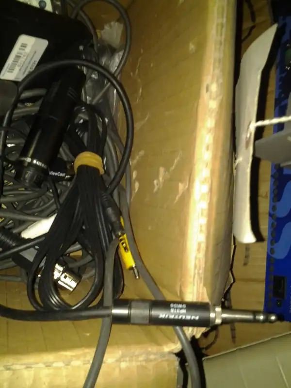 Neutrik audio cables xlr 1/4 inch 1/8 firewire 1/8 audio snake in Pro Audio & Recording Equipment in City of Montréal - Image 8