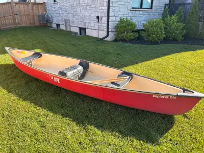 Pelican 16’ Canoe with Paddles
