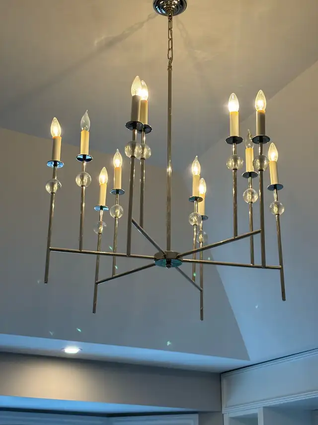 Chandelier  in Indoor Lighting & Fans in City of Montréal - Image 2