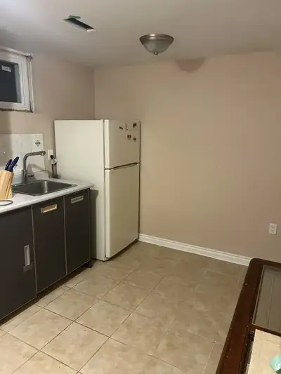 Steps away from the bus stop (less than 1 minute) Quick access to Highways 401, 404, and 407 Close t...