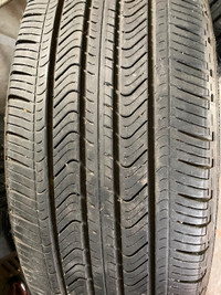 4 pneus  17 pouces Michelin Primacy MXV 4.  215/ 55 R 17.