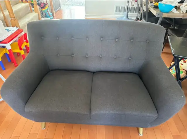 Grey Sofa of 362863286243715121