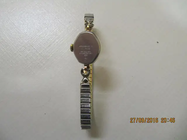 Classic Vintage Ladies Timex Gold Tone Wind Up Dress Watch 1960s in Jewellery & Watches in Mississauga / Peel Region - Image 5