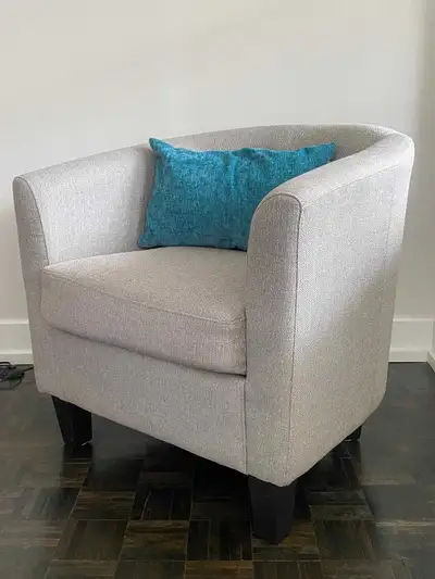 fauteuil gris, View more