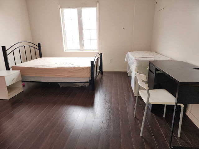 Student room rent near York University  in Room Rentals & Roommates in City of Toronto - Image 2