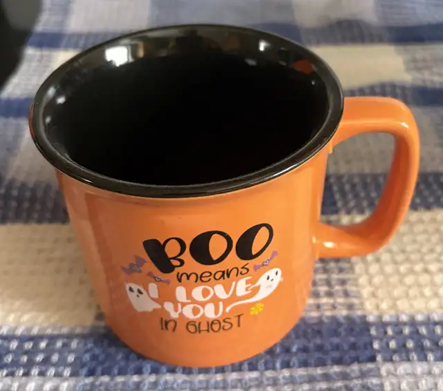 Themed Coffee Mugs and plush dolls64840219466498126