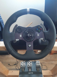 Logitech G920 racing wheel and pedals