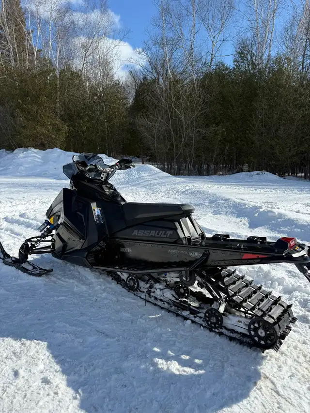 2023 Polaris Switchback Assault 850 in Snowmobiles in Ottawa - Image 7