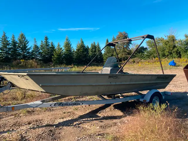 MirroCraft Big Jon Boat - 18 foot - Modified V Bottom in Powerboats & Motorboats in Peterborough - Image 10