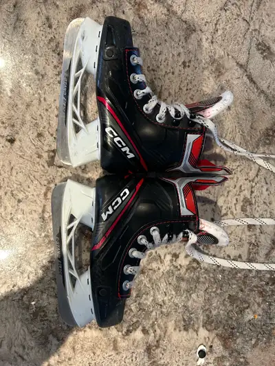 Youth hockey skates - sizes 9 & 10, View more